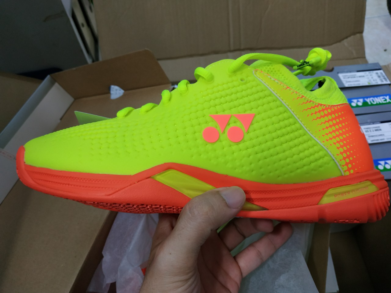 yonex eclipsion z2 wide